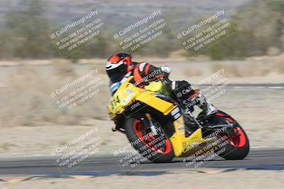 media/Nov-01-2025-CVMA (Sat) [[fc0f7531b8]]/Race 7-Formula Twins-Formula 40 UL/